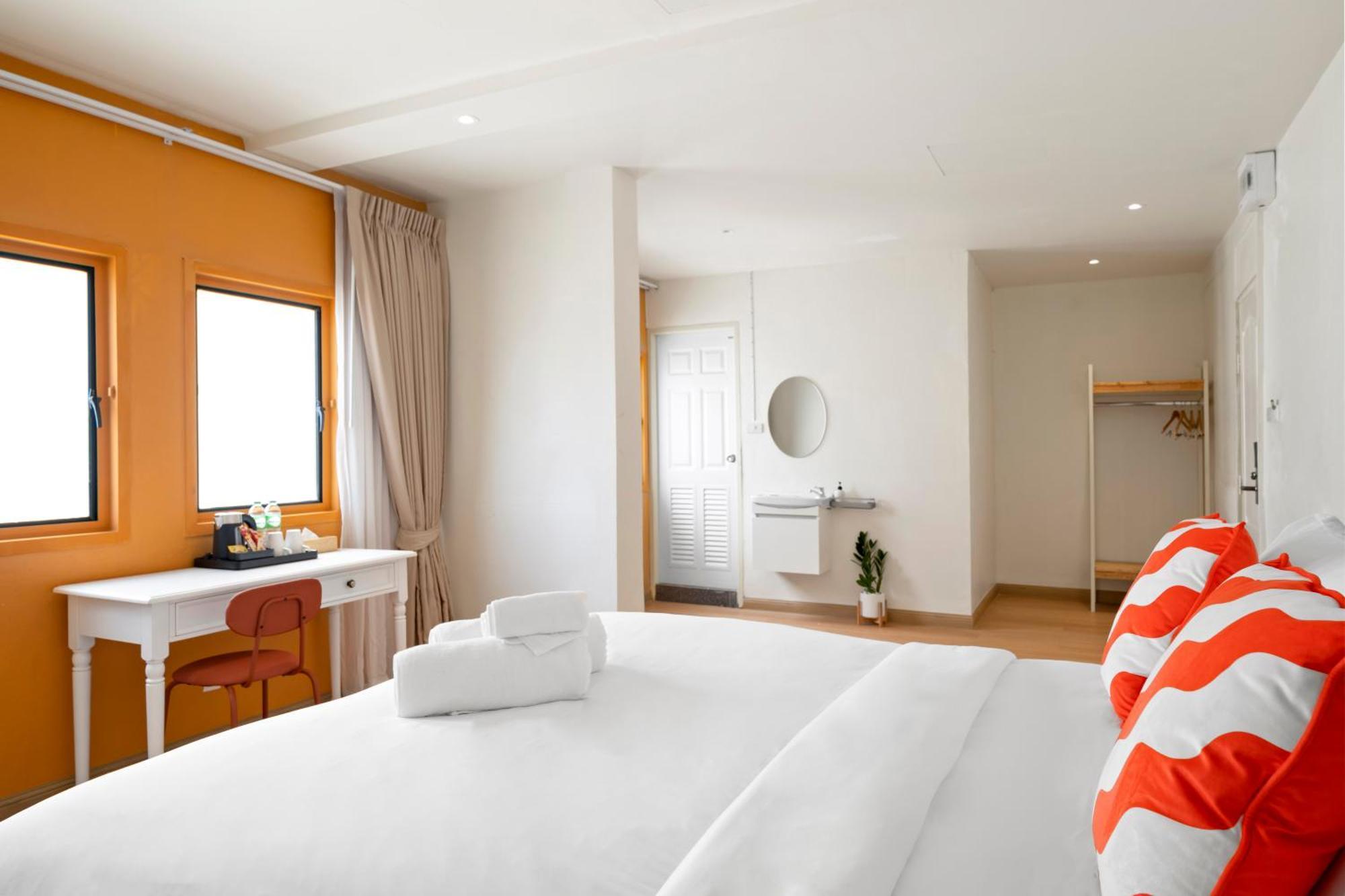 Hotel Horange Phuket Town Exterior foto